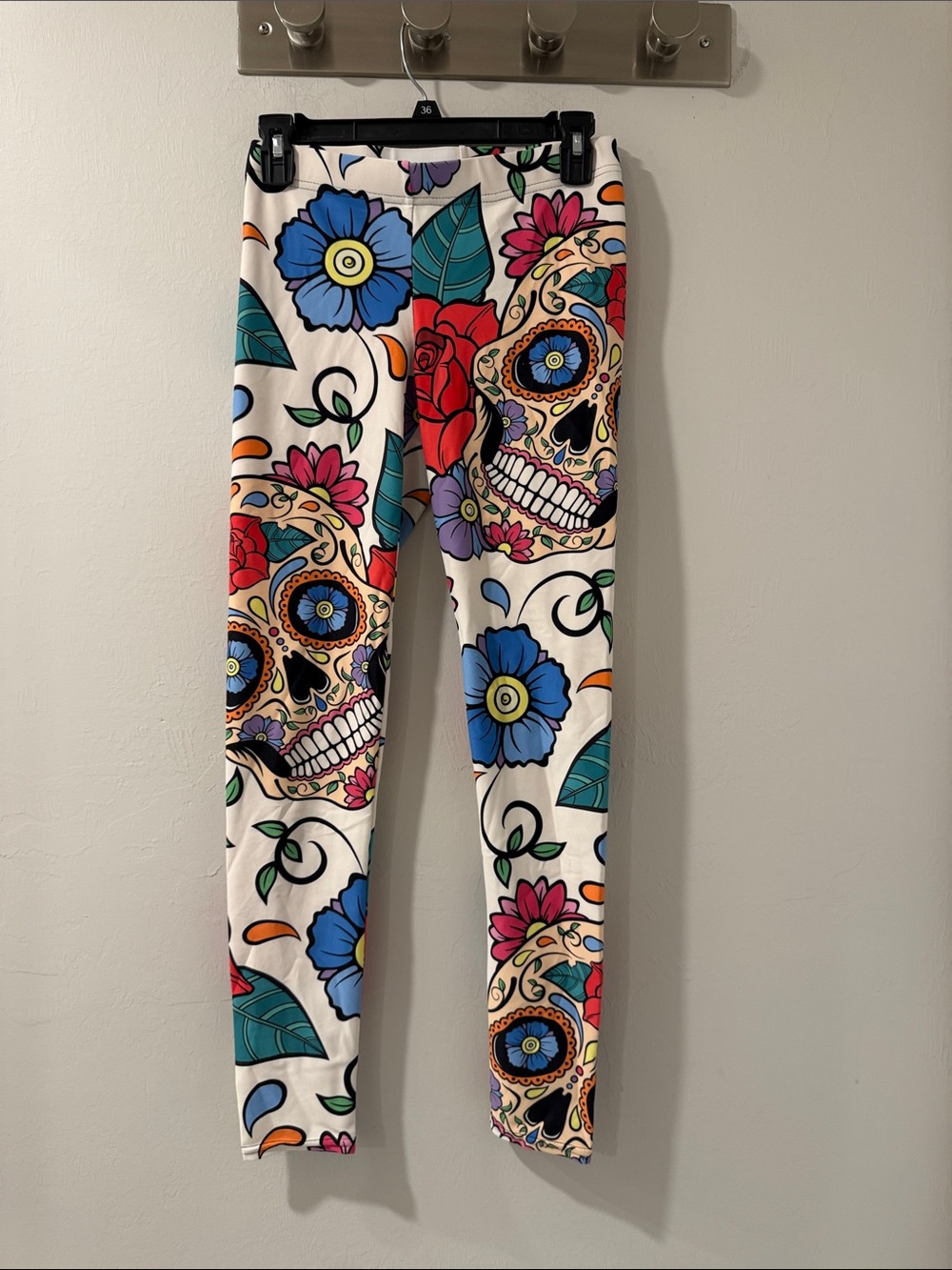 FiercePulse Sugar Skull Floral Leggings Women’s M